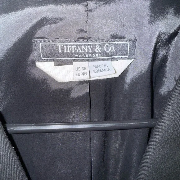 Tiffany & Co. Elegant Black Blazer - Picture 3 of 3
